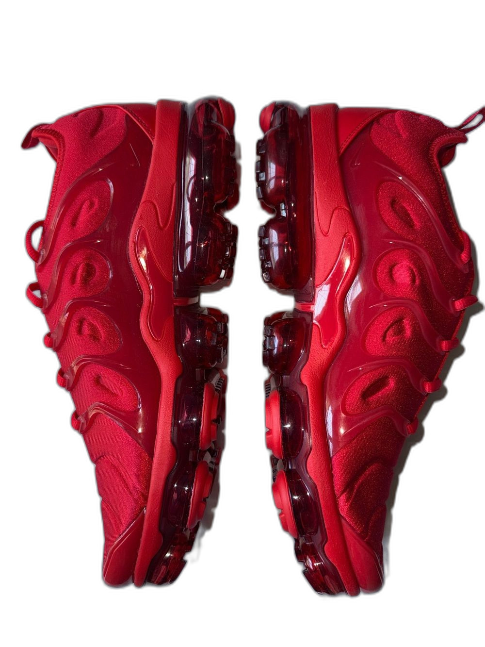 Nike Air Vapormax Plus Sneakers Men’s 11.5 Athletic Sneakers in Red NEW !